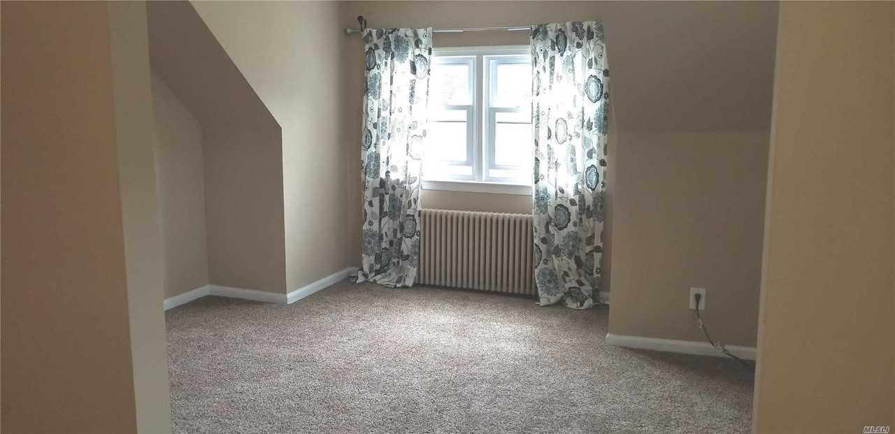 297 N Syracuse Ave - Photo 2 of 4