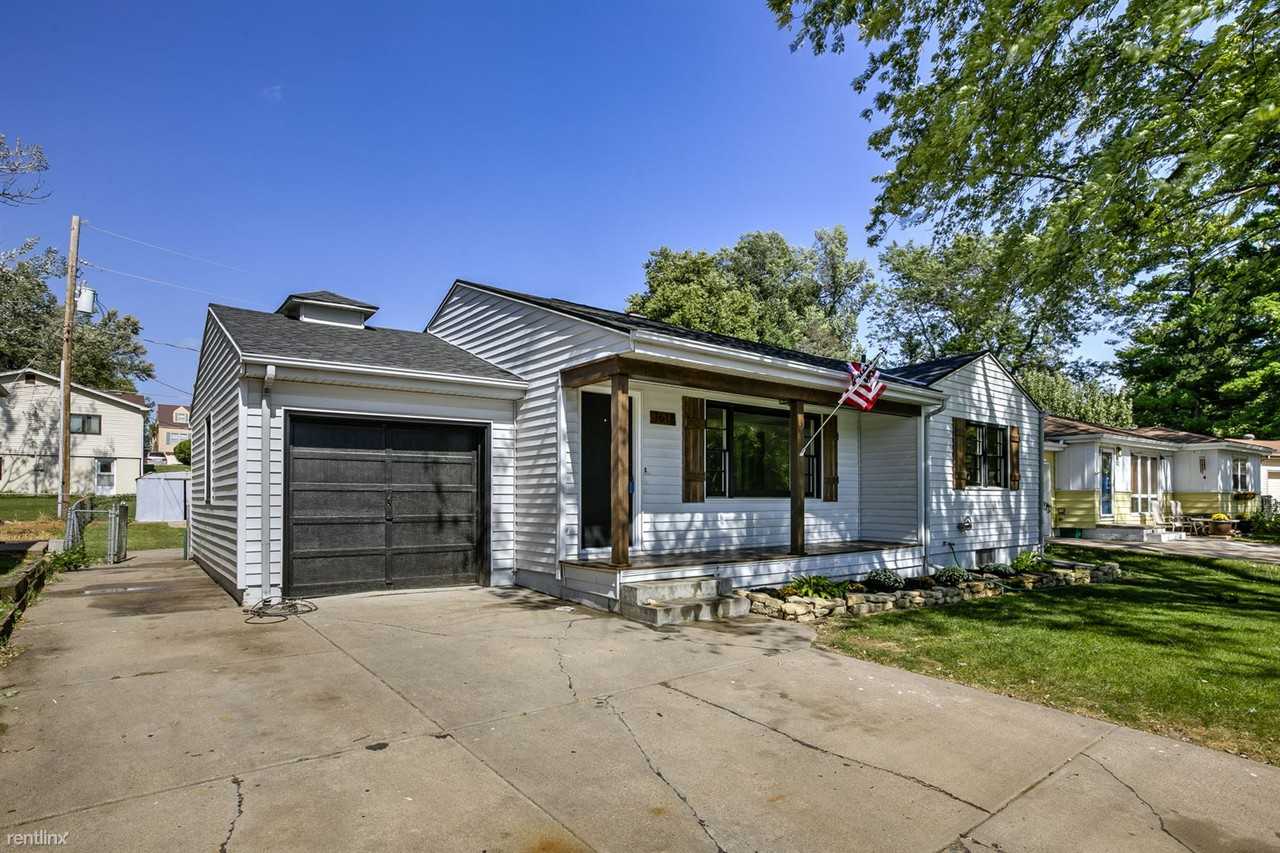 7618 Ridge Ave - Photo 2 of 22