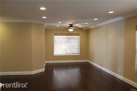15 Royalston - Photo 2 of 28