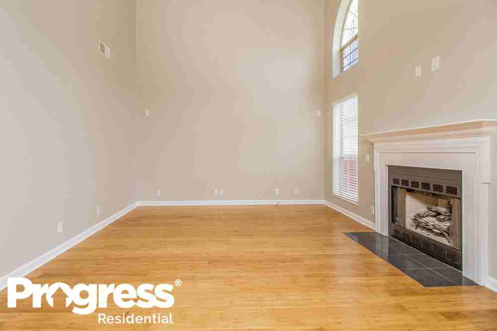 3708 Huntingboro Trl - Photo 2 of 18