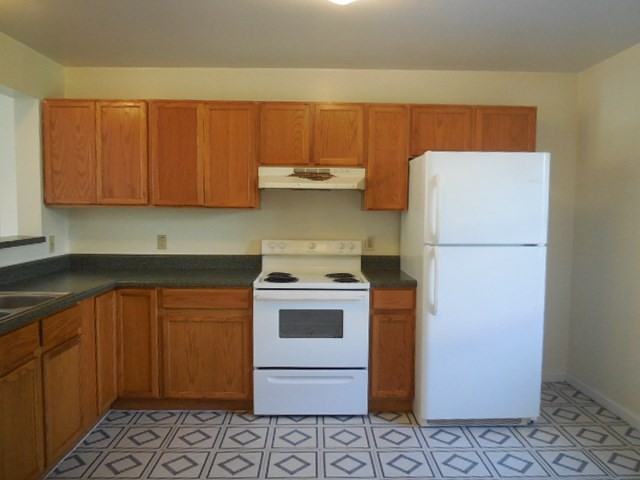 219 Wright St - Photo 2 of 11