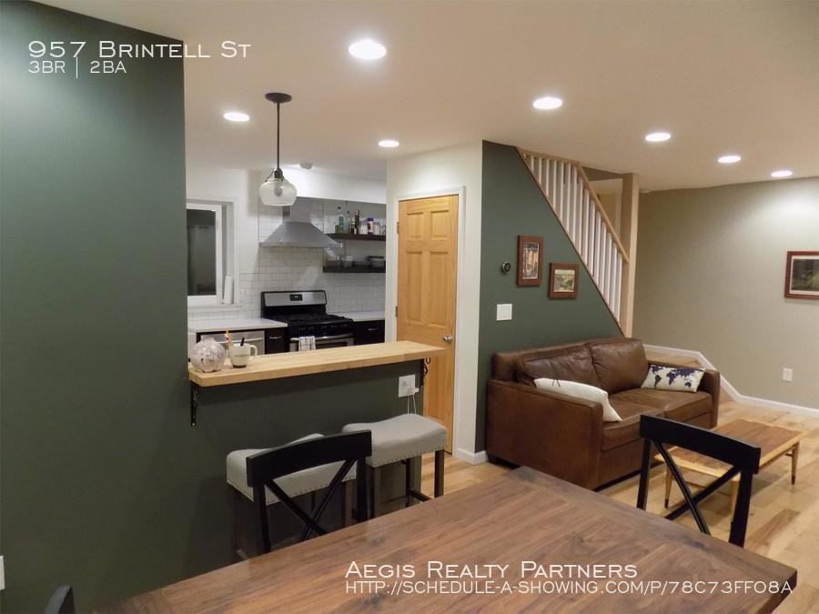 957 Brintell St - Photo 2 of 36