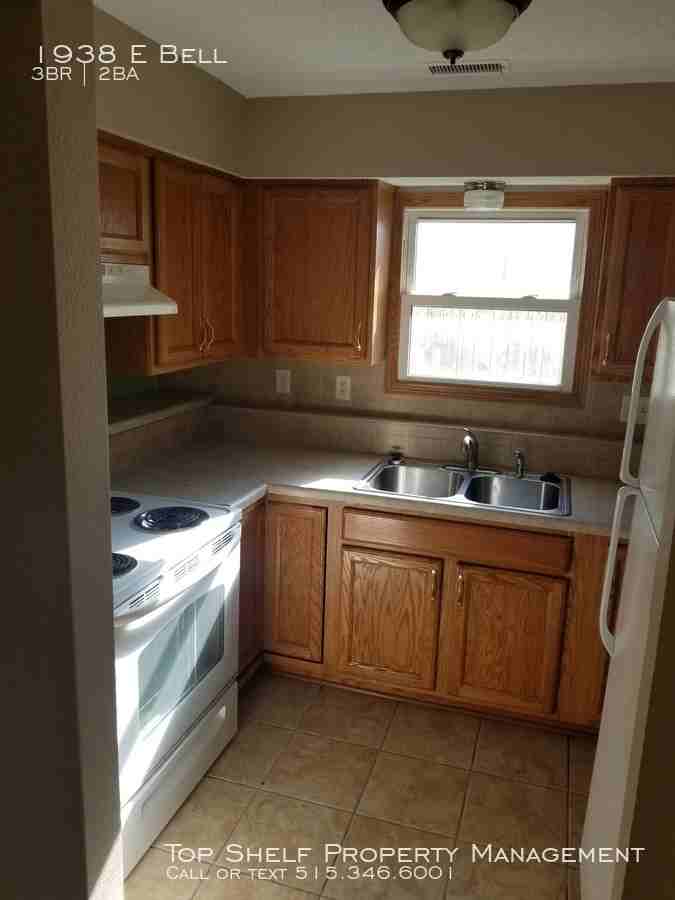 1938 E Bell Ave - Photo 2 of 8