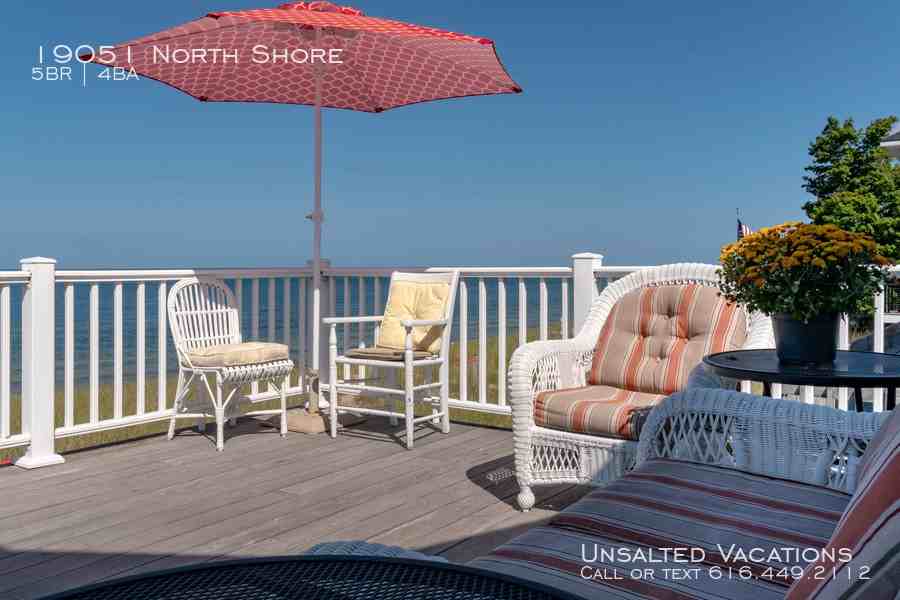 19051 N Shore Dr - Photo 3 of 48