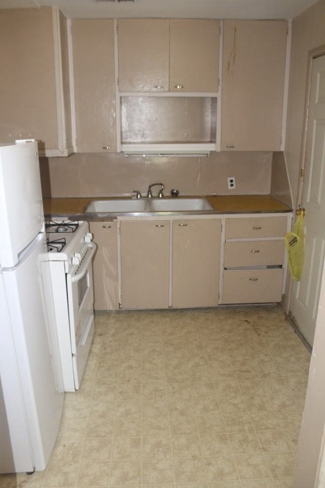 1218 North D Street - Photo 3 of 8