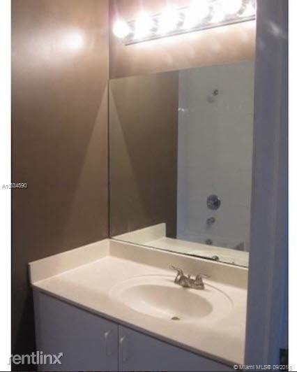 11028 SW 132nd Pl - Photo 3 of 11