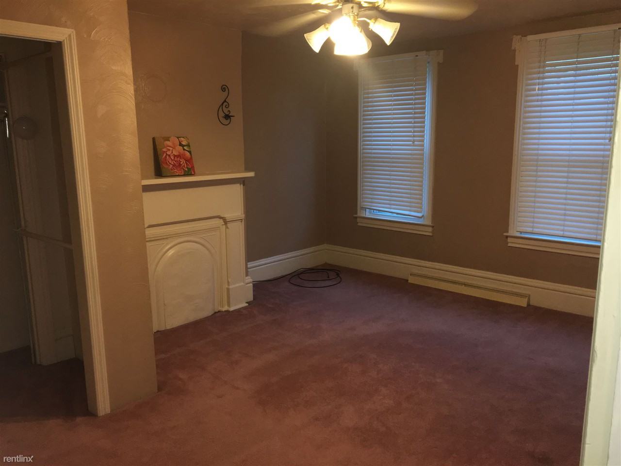 201 9th St - Photo 3 of 3