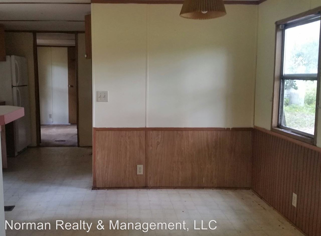 Red Bird Dr SE - Photo 2 of 6