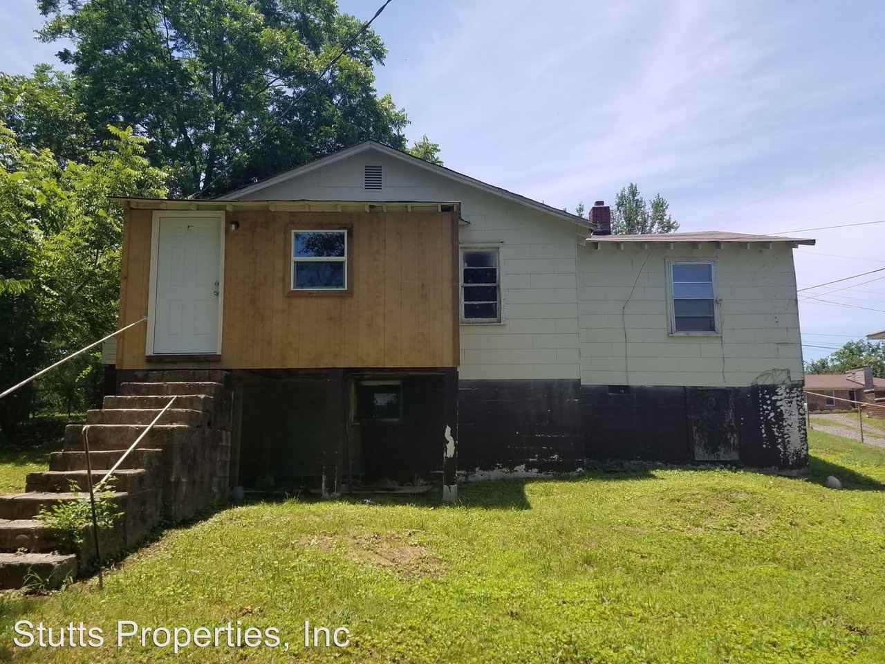 409 S East St - Photo 2 of 14