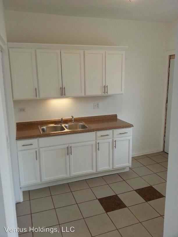 4457-59 S Indiana 206-214 E 45th - Photo 2 of 2