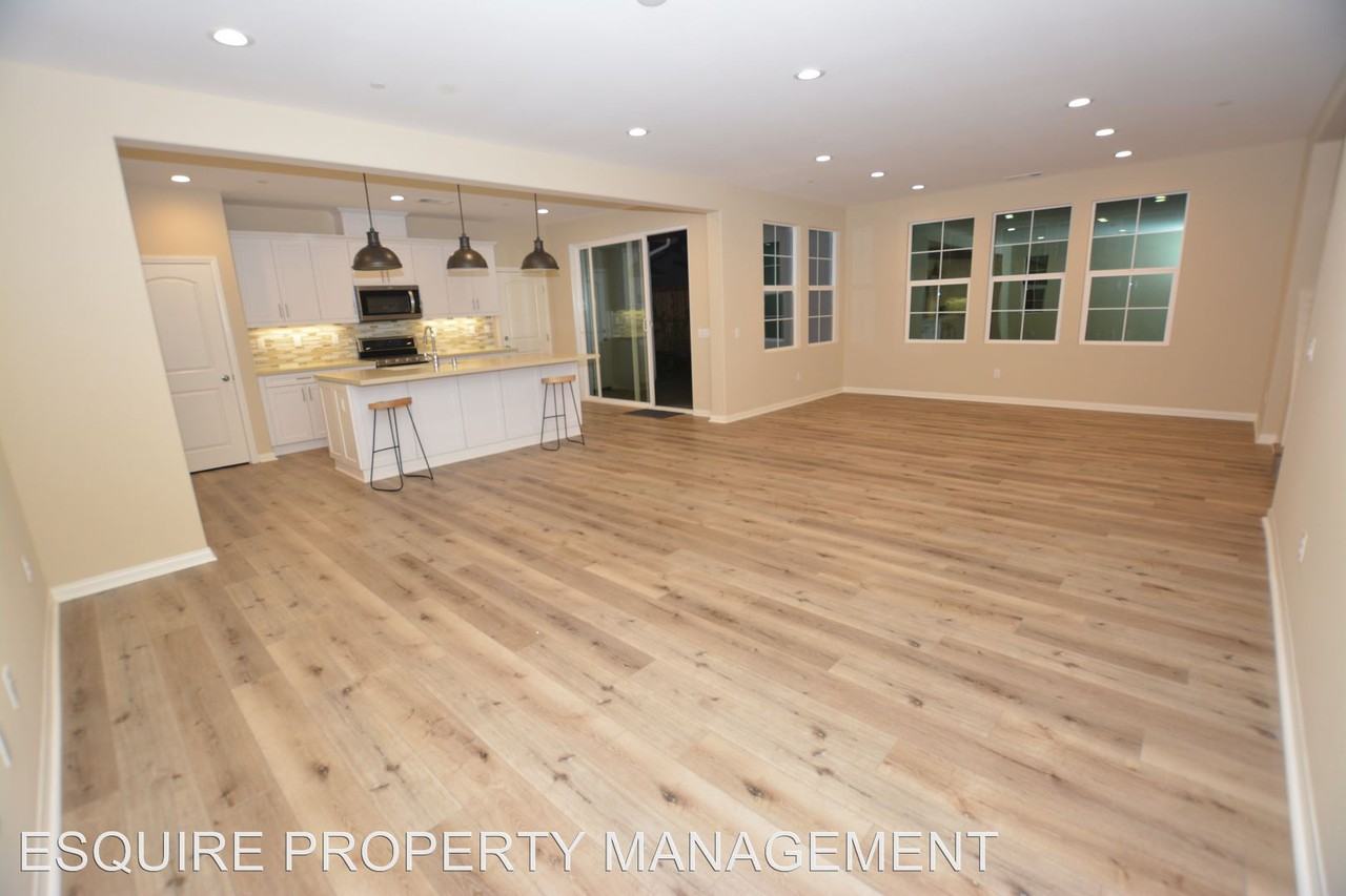 2725 Navajo Street - Photo 2 of 25