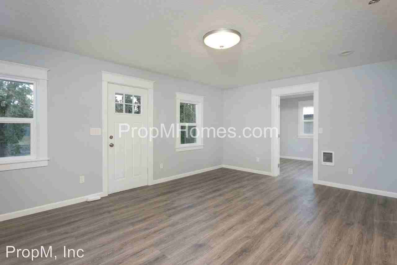 651 Edgewater Rd - Photo 2 of 25