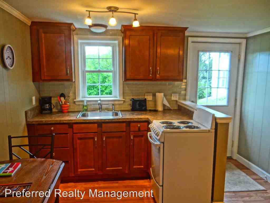 1502 Schwanger Rd - Photo 3 of 10