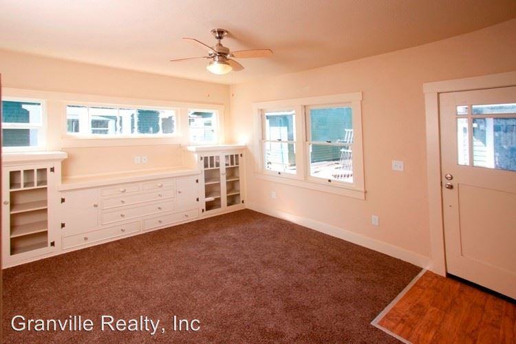 Bungalow Court 950-962 E. Divisadero - Photo 3 of 8