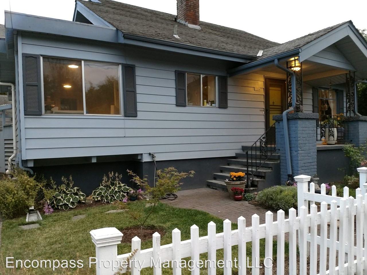 2104 SE Reedway St - Photo 3 of 13