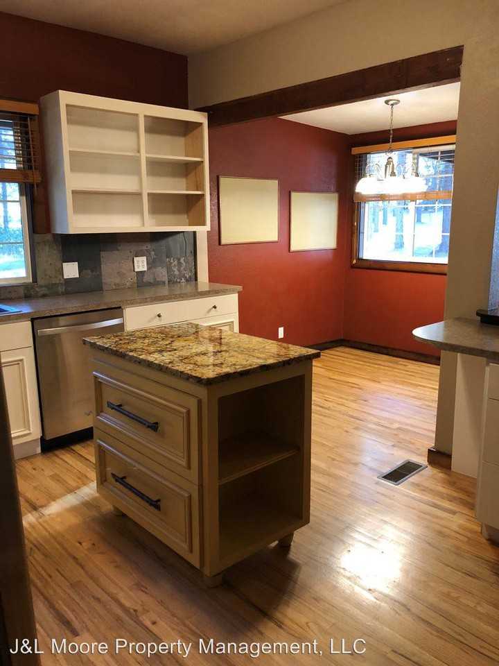 4415 E Evans Creek Rd - Photo 3 of 32