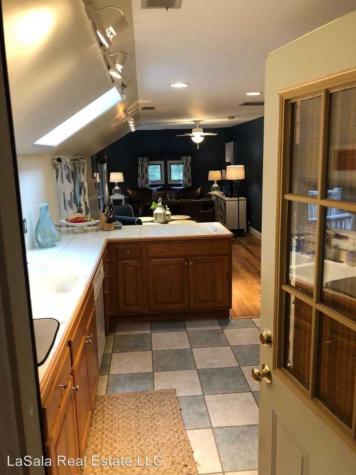 14 John Steele Rd - Photo 2 of 30