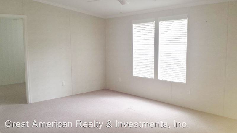 13278 S Southpoint Ave - Photo 2 of 10