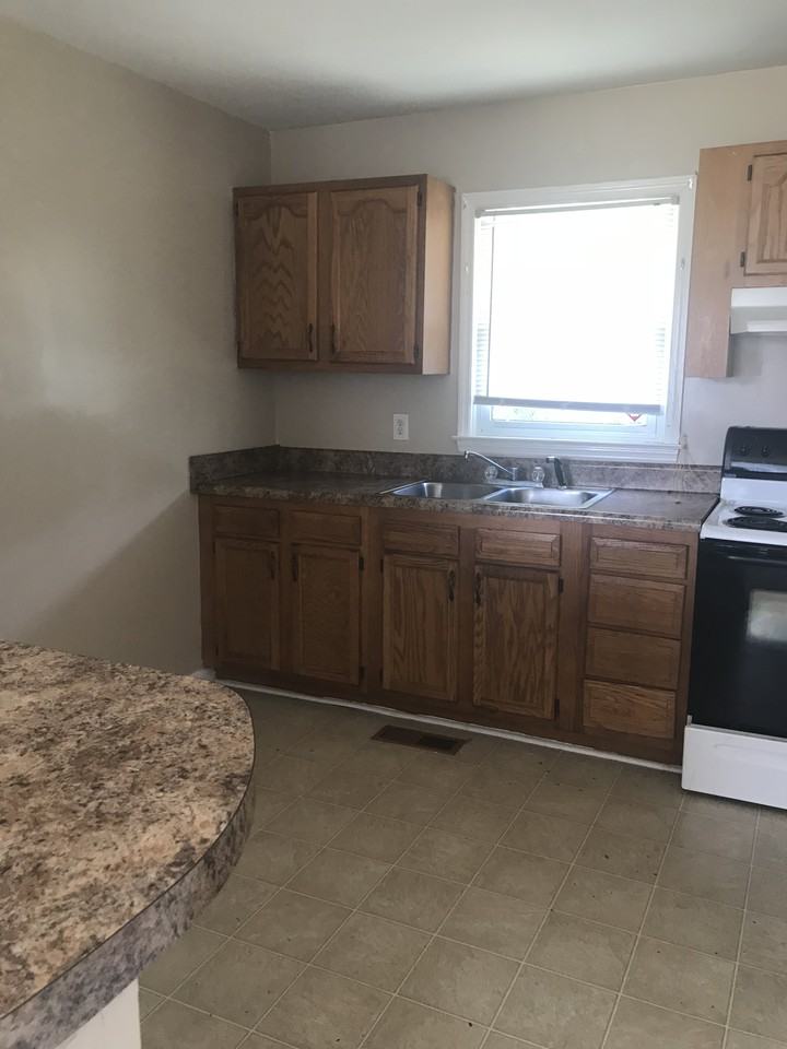 118 Calvin St - Photo 3 of 9