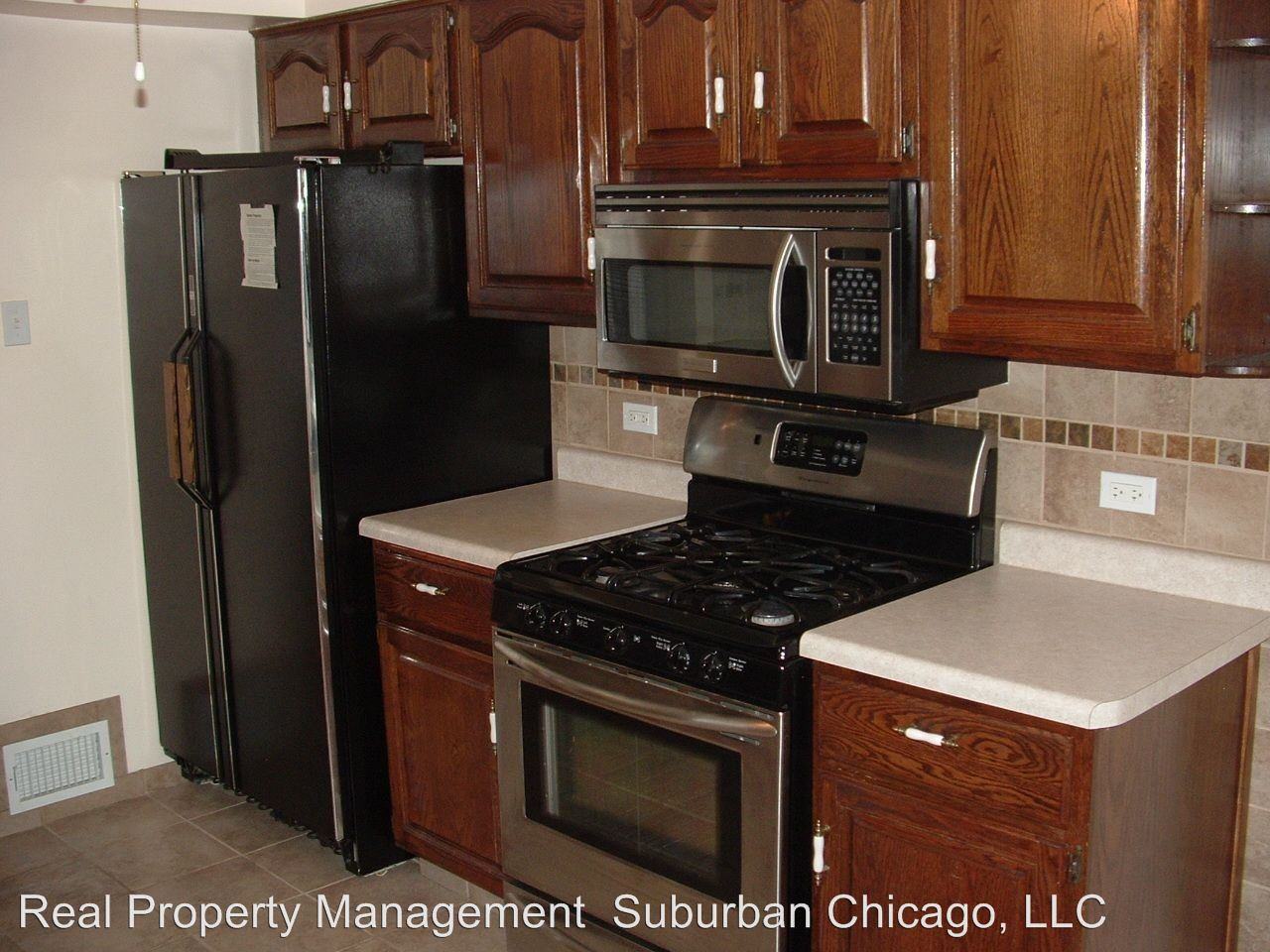 459 N Wolf Rd - Photo 2 of 8