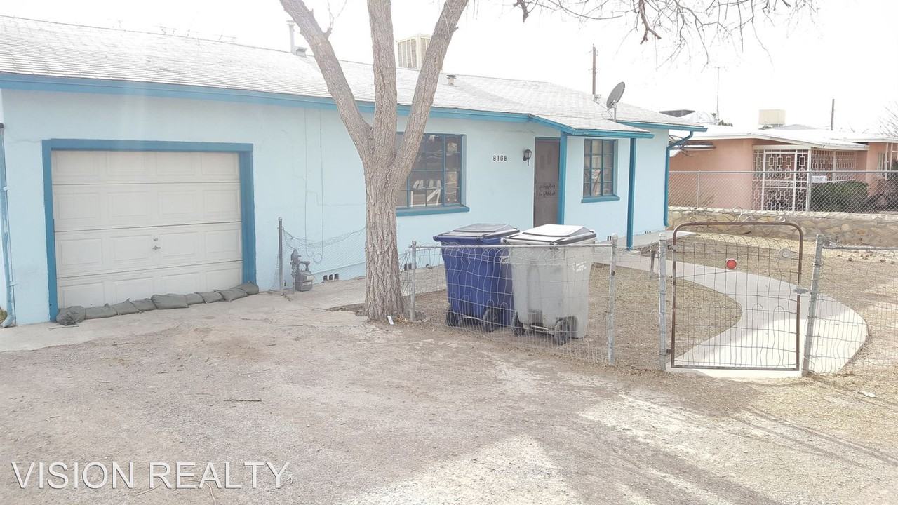 8168 Valley View Dr - Photo 2 of 12