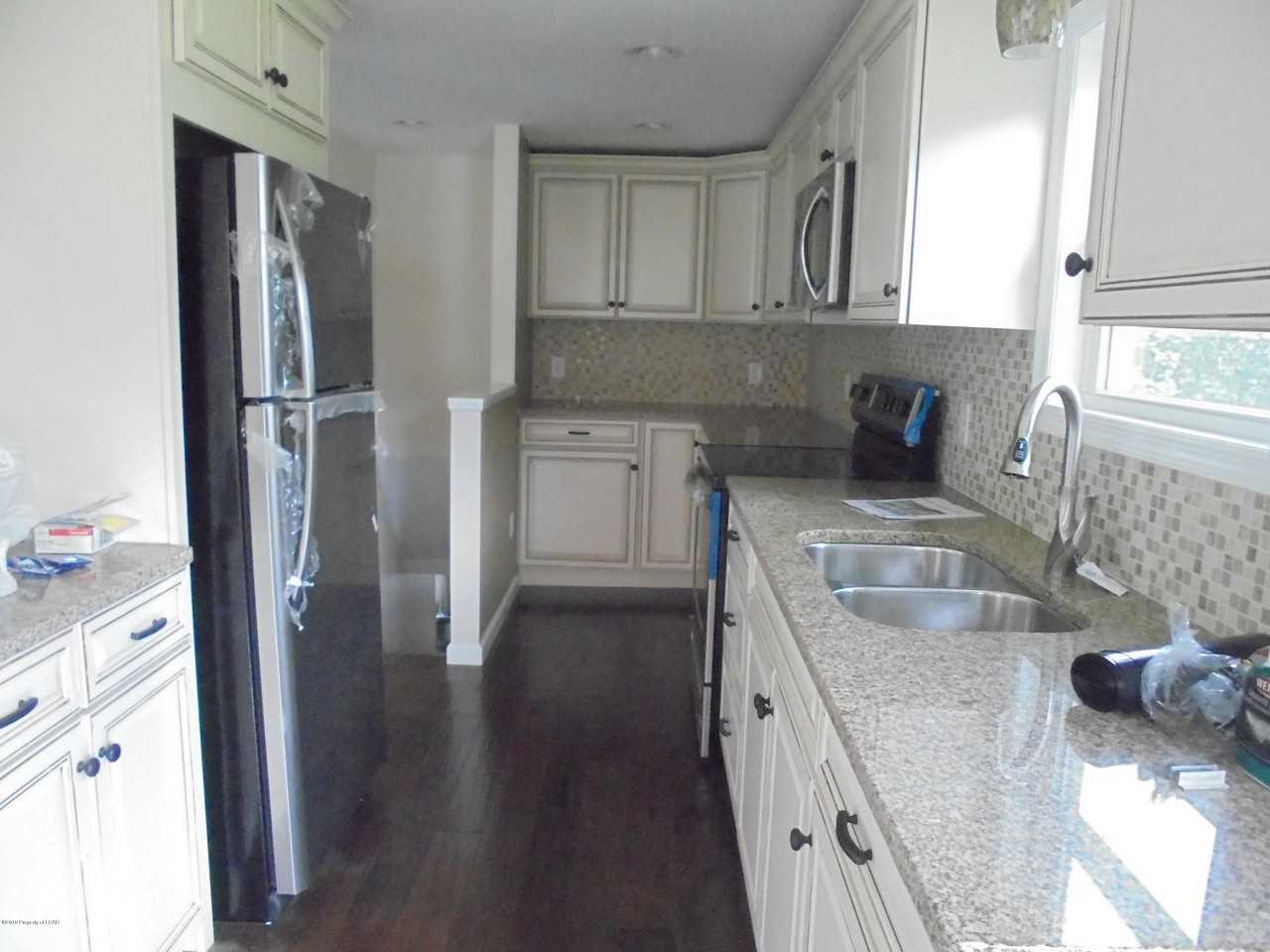 1111 Centre St - Photo 2 of 9