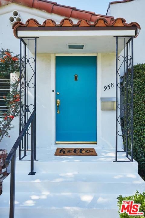 958 22nd St - Photo 2 of 17