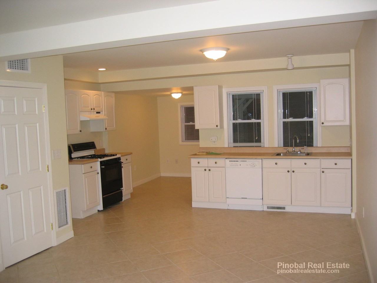 86 Wilson St - Photo 2 of 5