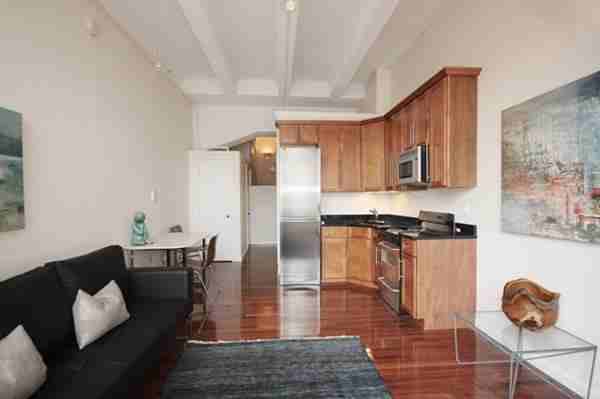 12 Stoneholm Street #326