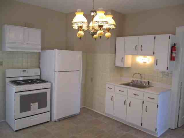 3138 N Holton St - Photo 2 of 8