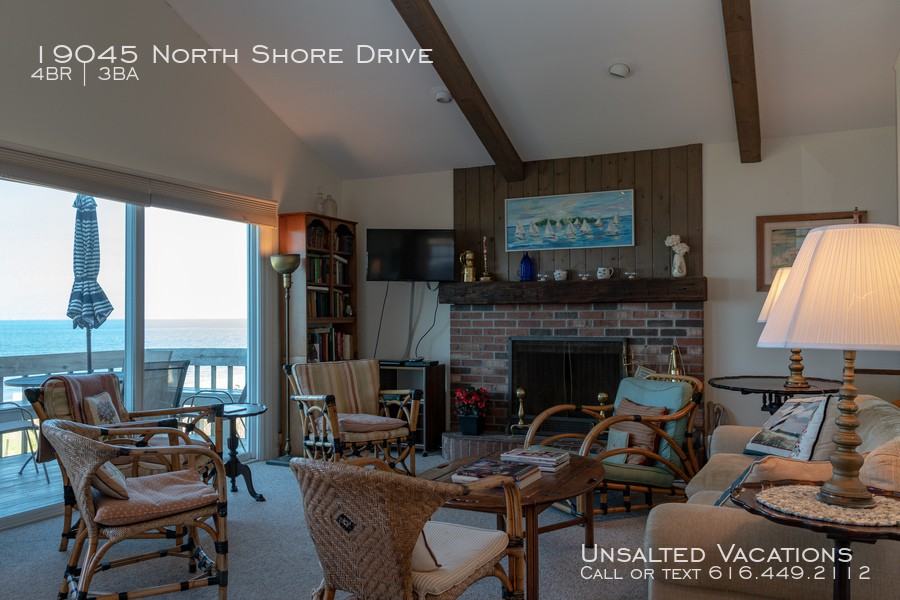 19045 N Shore Dr - Photo 3 of 30