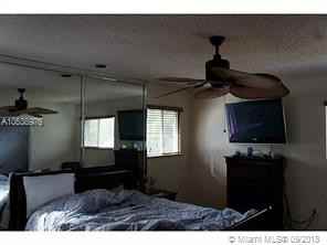 531 Northwest 205th Avenue - Photo 3 of 7