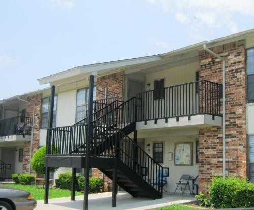 Wynnewood Village Apartments For Rent 1500 E Kerr Blvd Wynnewood Ok 73098 Zumper