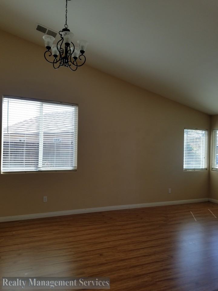 3504 Alpha Court - Photo 3 of 9