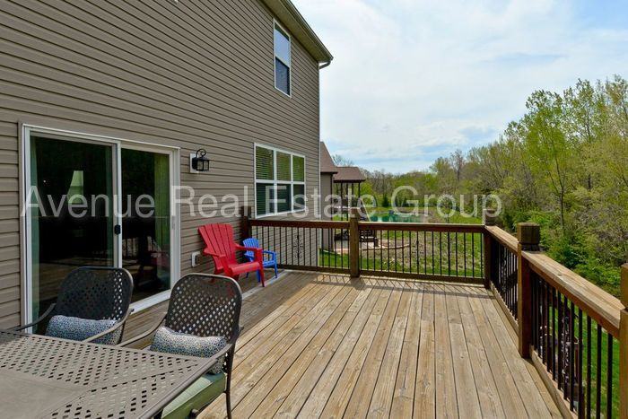 1160 Keighly Crossing - Photo 2 of 16