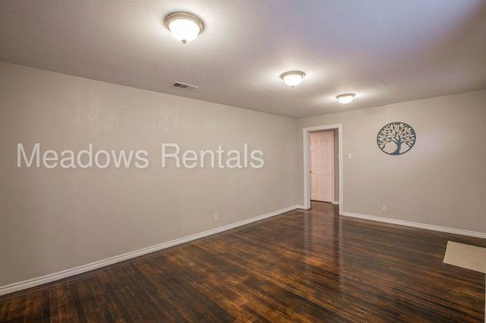 3922 Levi Pkwy - Photo 3 of 27