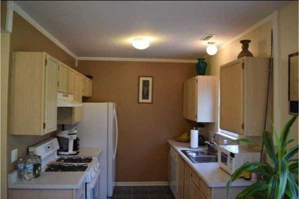 1215 N Village Dr #1215 - Photo 2 of 9