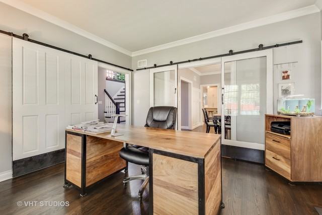 213 E Center Ave - Photo 3 of 29