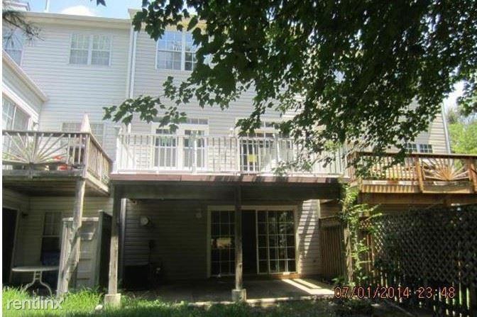 902 Jubal Way - Photo 3 of 36