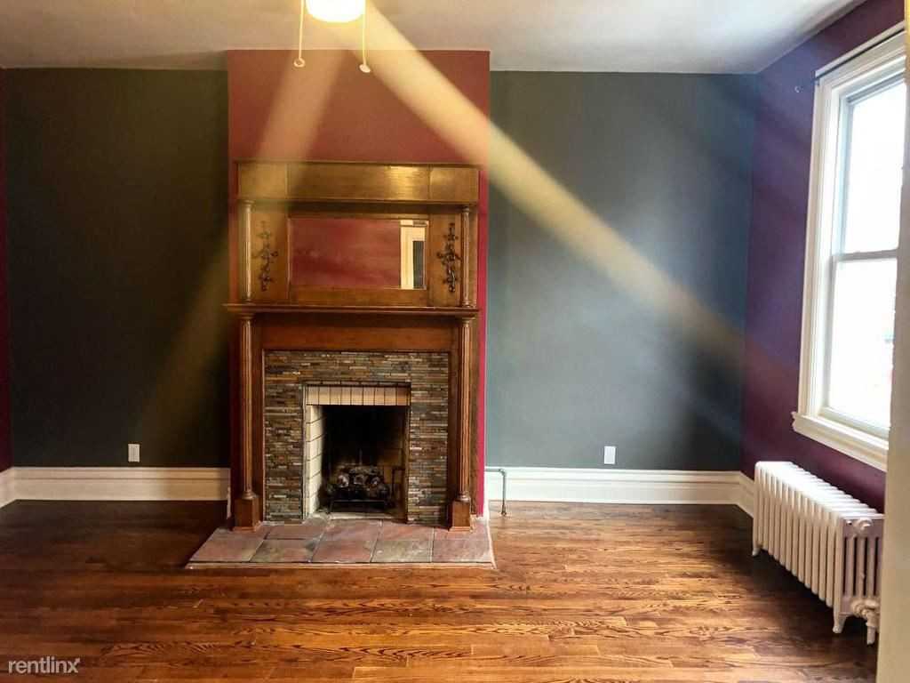 1105 Goettman St #2 - Photo 3 of 16