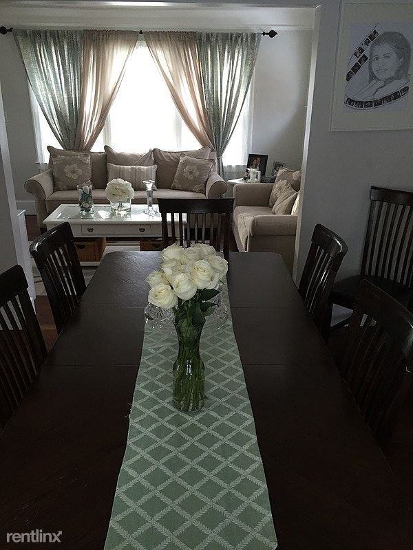 5126 Mead St - Photo 2 of 7