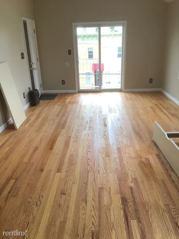 55 Grace St - Photo 3 of 17