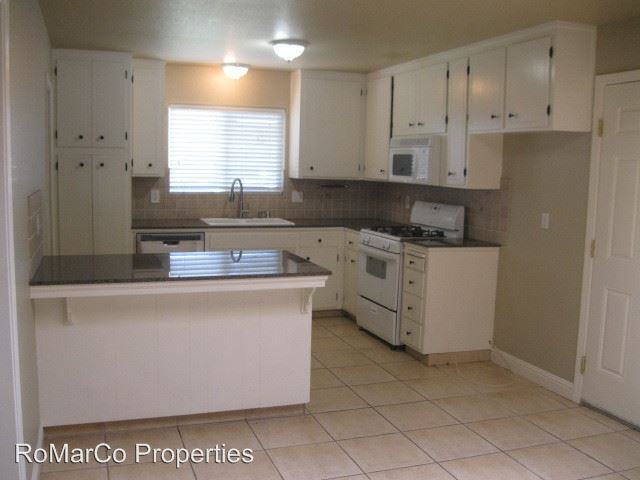 769 Greenleaf Dr - Photo 3 of 7