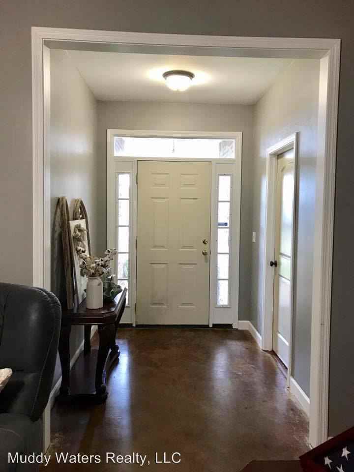 113 Haley Dr - Photo 3 of 13