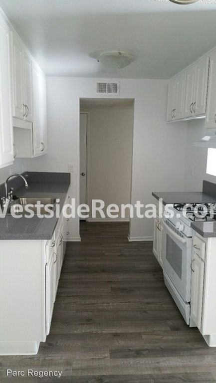 7500 Mason Ave - Photo 2 of 4