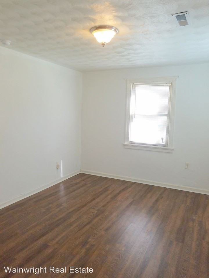 944 Quail St - Photo 3 of 8