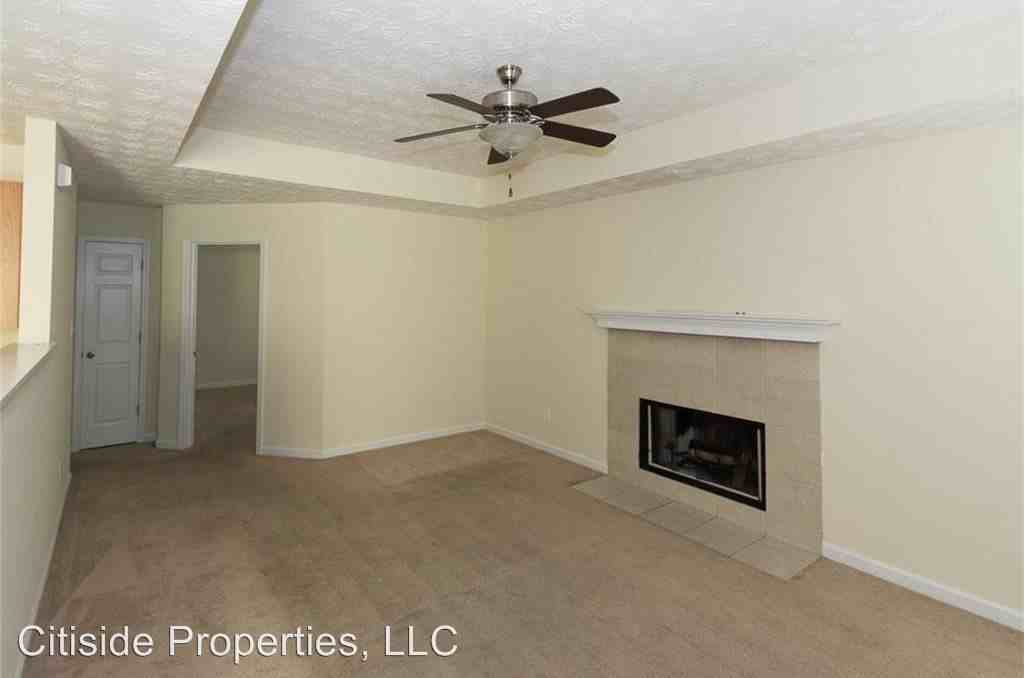 1030 Overlook Dr - Photo 3 of 11
