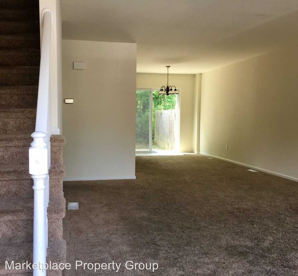 428 Old Forge Dr - Photo 3 of 5