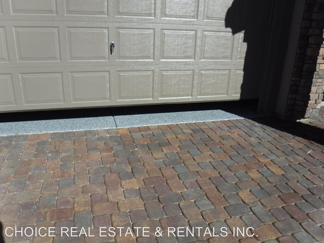 10156 Lawton Ave - Photo 3 of 15