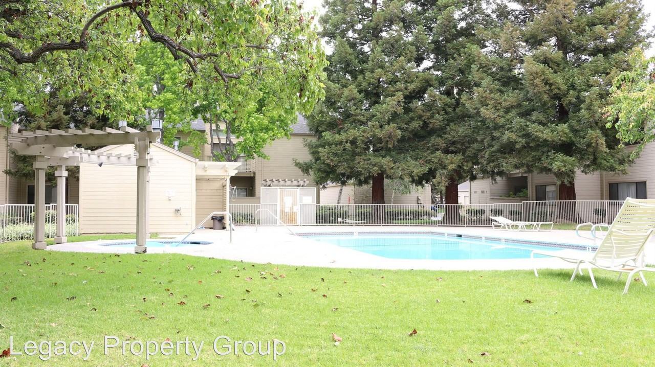 1323 Pebble Ct - Photo 3 of 36